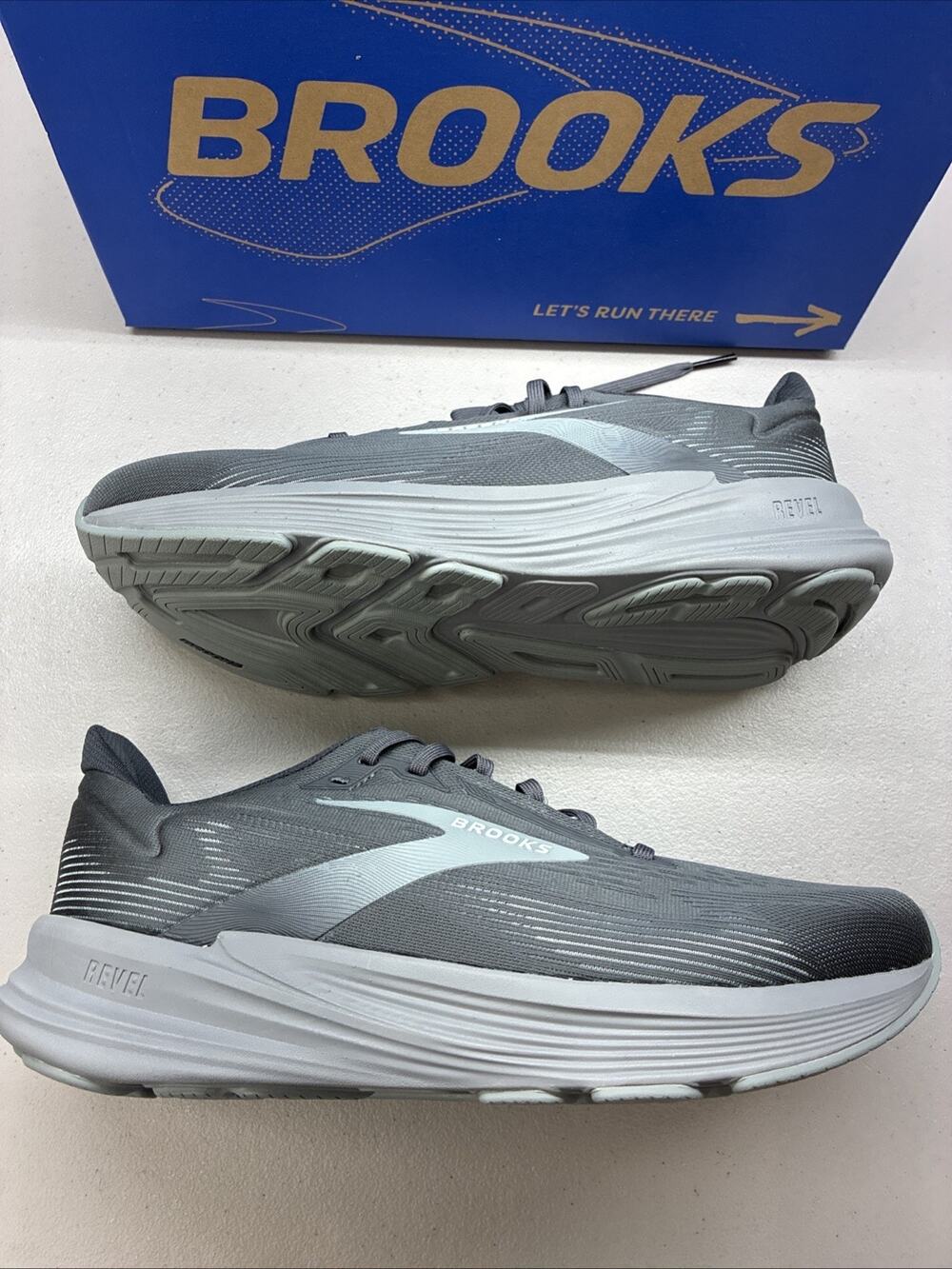 New Brooks Revel 8 Shoe Primer Black Pearl Men's 9 Wide 2E 110468-2E-014 In Box